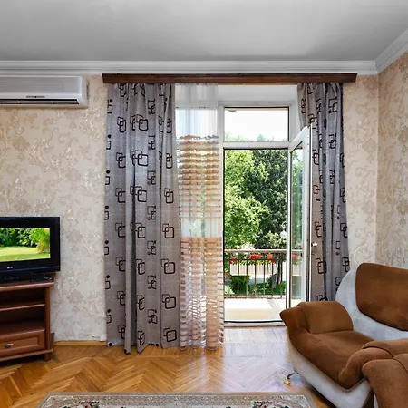 Apartments Formula 1 On Niyazi With Balconies Baku Exterior photo