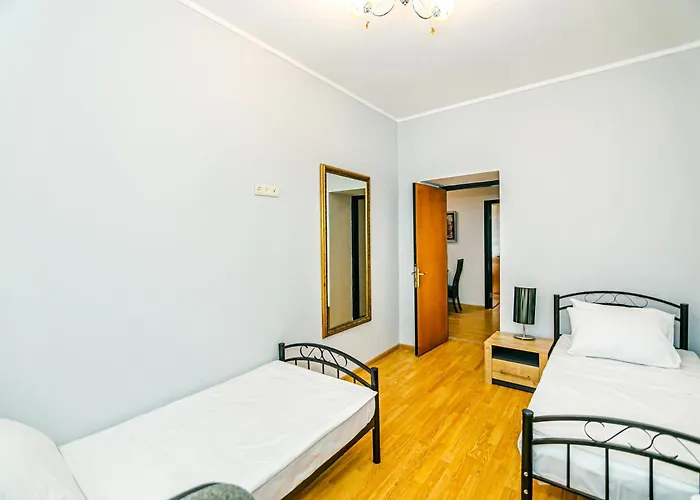 Apartments Formula 1 On Niyazi With Balconies