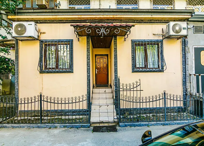 Apartments Formula 1 On Niyazi With Balconies
