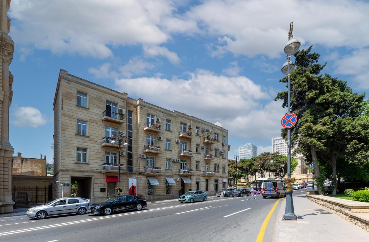 Formula 1 On Niyazi With Balconies * Baku