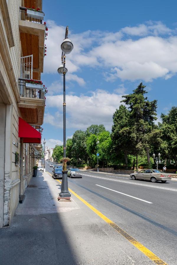Apartment Formula 1 On Niyazi With Balconies Baku